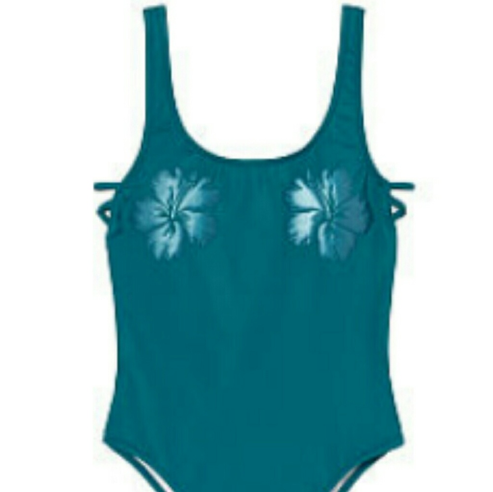 NWT, BEAUTIFUL RETIRED VS PINK ONE PIECE